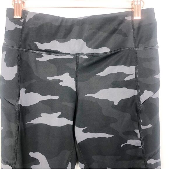 ATHLETA | Camo Contender 7/8 Compression Leggings Black Gray Women’s Size Small - Picture 5 of 13